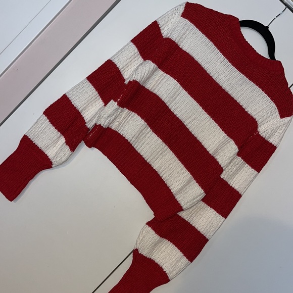 Red & White Striped Express x Olivia Culpó Cropped Sweater - Picture 4 of 5